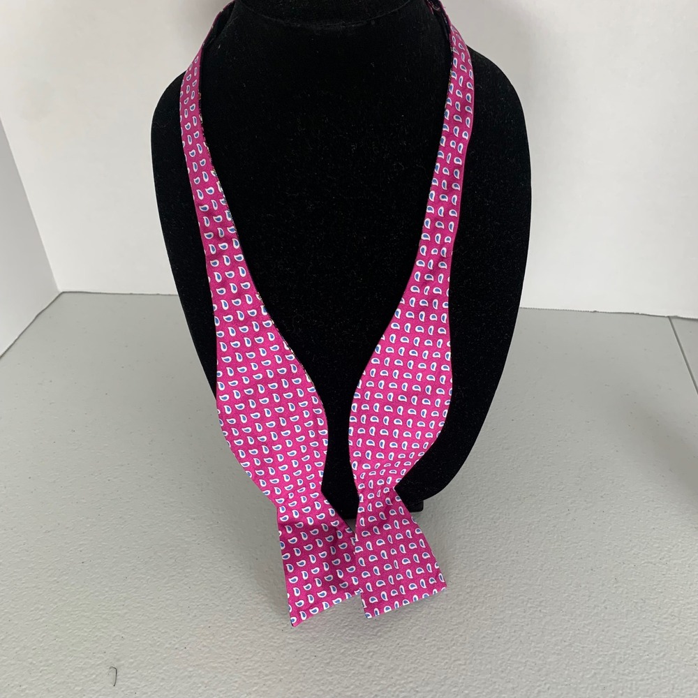 Saddlebred 100% Silk Pink/Navy Paisley Reversible Bowtie - Picture 3 of 6
